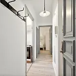 Sweet Central Tiny Apartment For 4 People